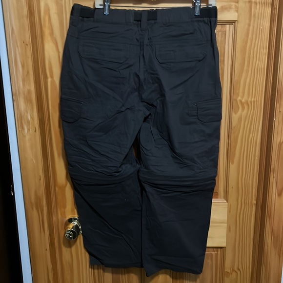 B.C Clothing’s capri/shorts - Picture 6 of 7